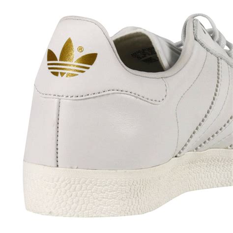 adidas schoen wit|Adidas white sneakers.